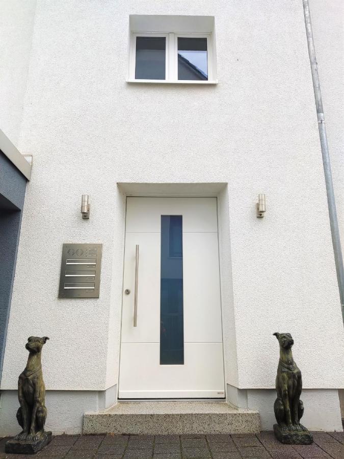 Zen Apartment - Spacious - Garden - Kitchen Karlsruhe Exteriör bild